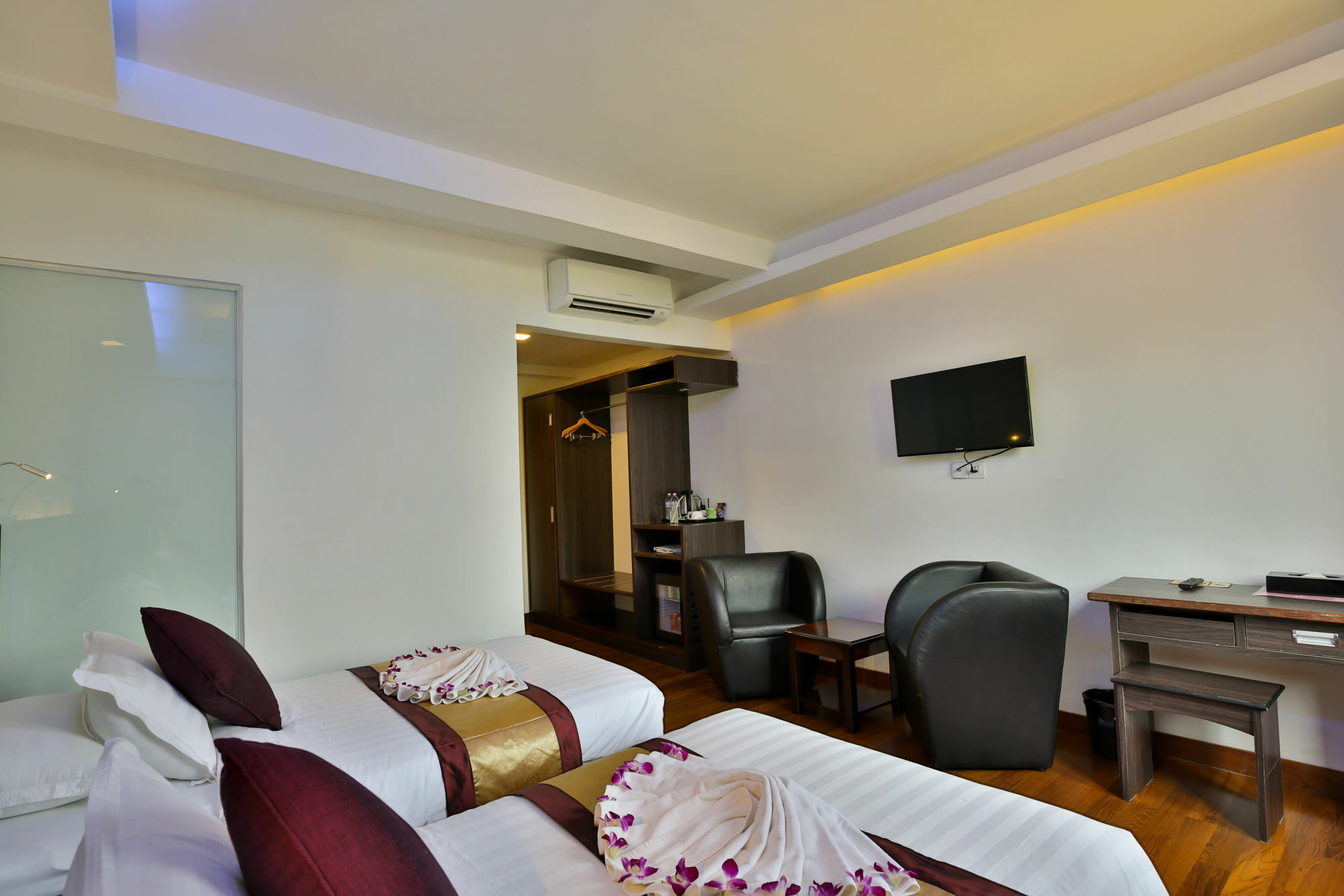 Sky View Hotel Γιανγκόν Εξωτερικό φωτογραφία