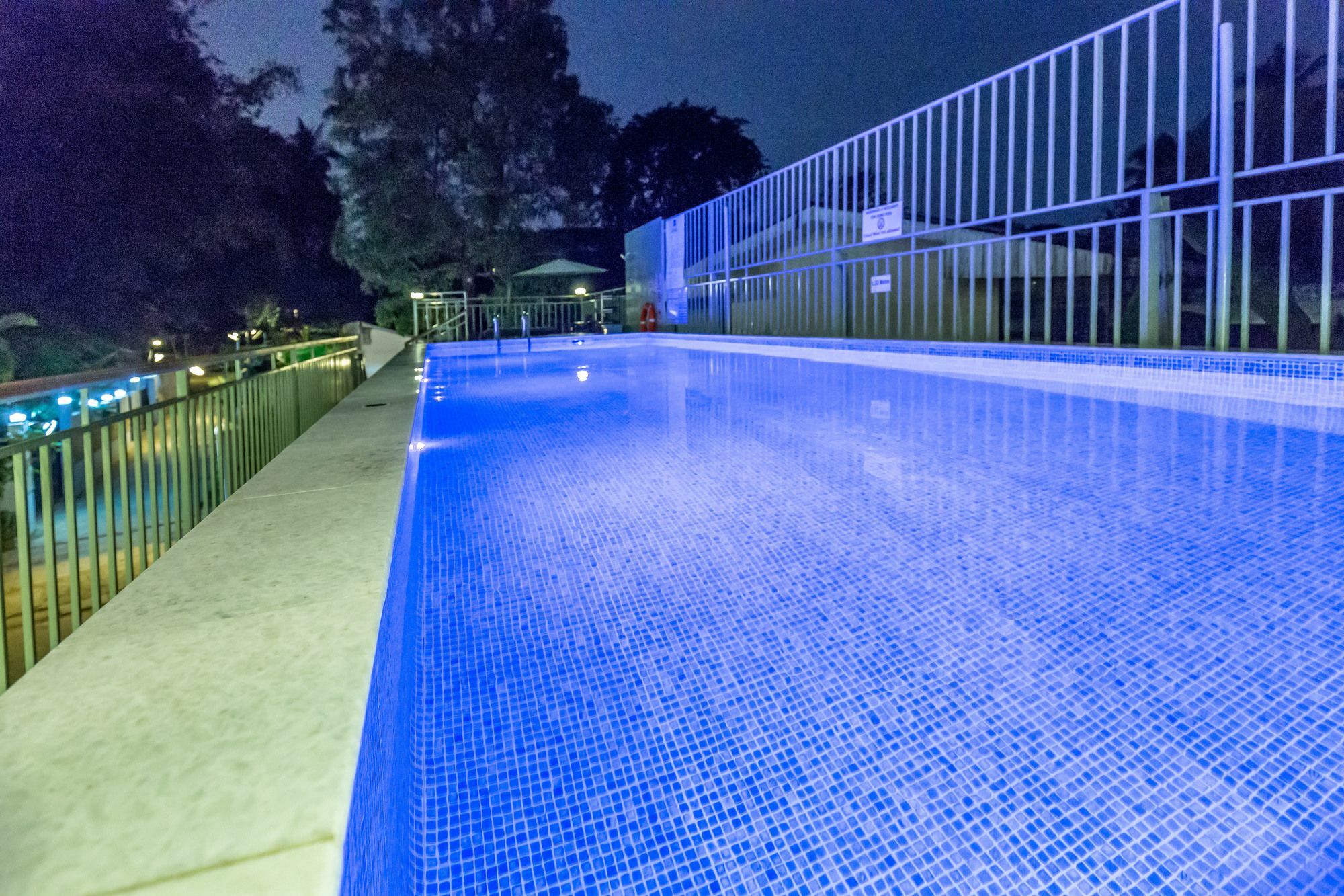 Sky View Hotel Γιανγκόν Εξωτερικό φωτογραφία